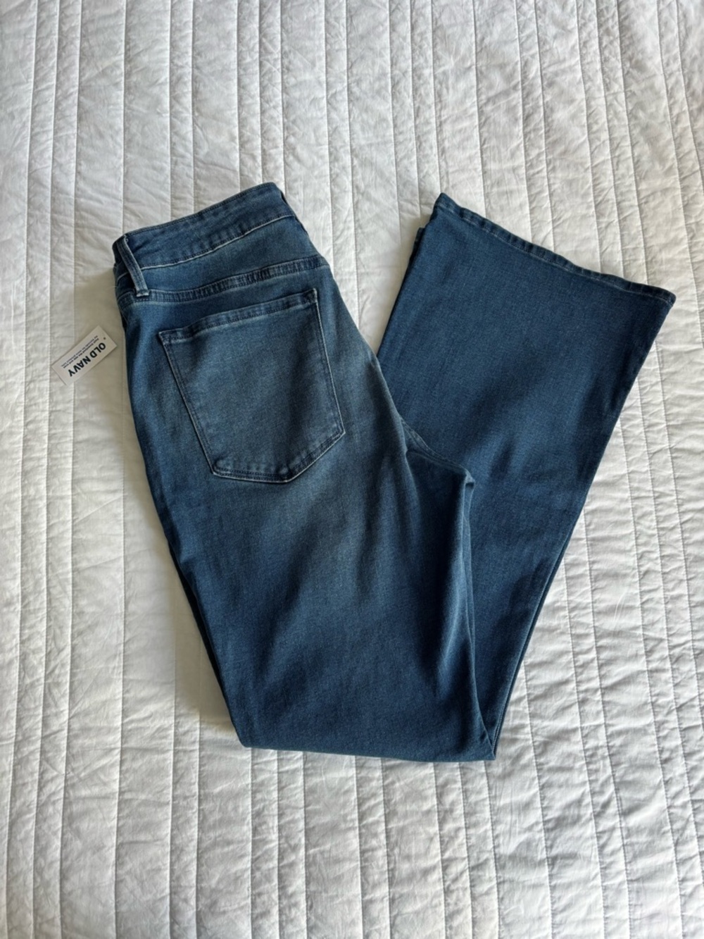 NWT Old Navy High Rise Wow Flare Jeans